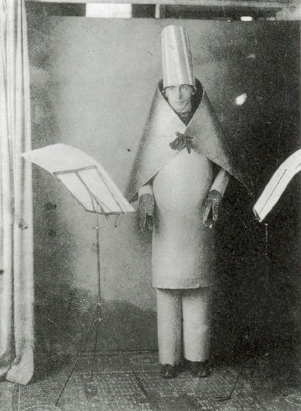 File:Hugo-ball-at-cabaret-voltaire-1916.jpg