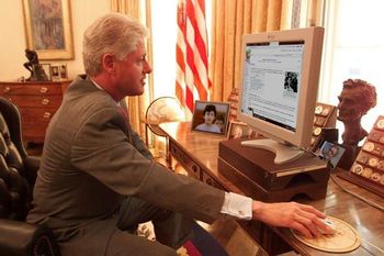 Bill Clinton reading "Filial Piety"
