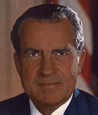 Fichier:NixonF3.jpg
