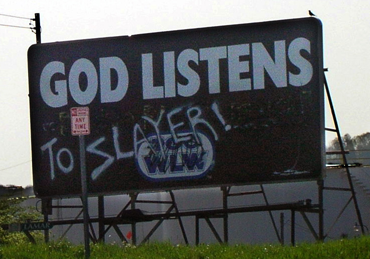 Fichier:GOD LISTENS.jpg