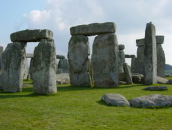 Fichier:Image Stonehenge Closeup.jpg