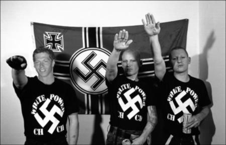 Fichier:Neo-Nazis.jpg