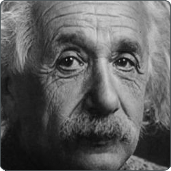 Fichier:Albert Einstein, pictured in 1947-5273.jpg