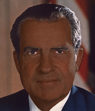 Fichier:NixonF4.jpg