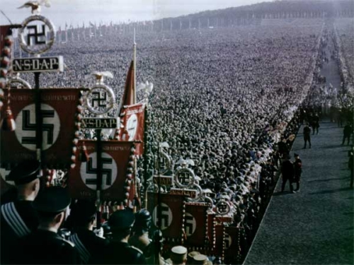 Fichier:Parade nazie.jpg