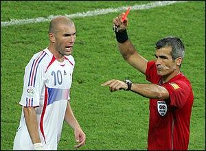 Fichier:Zidane carton rouge.jpg
