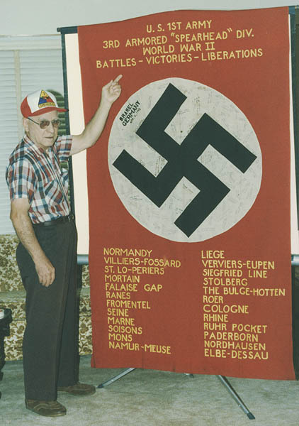Fichier:Nazi flag 2.jpg