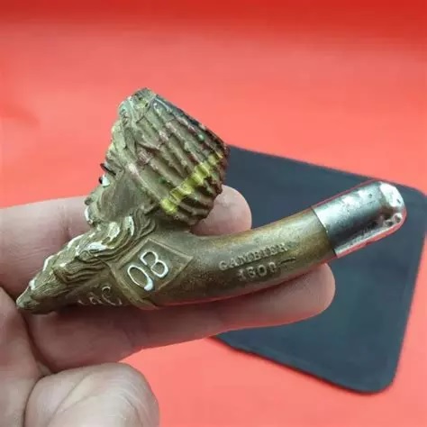 Première pipe Cléopâtre.jpg
