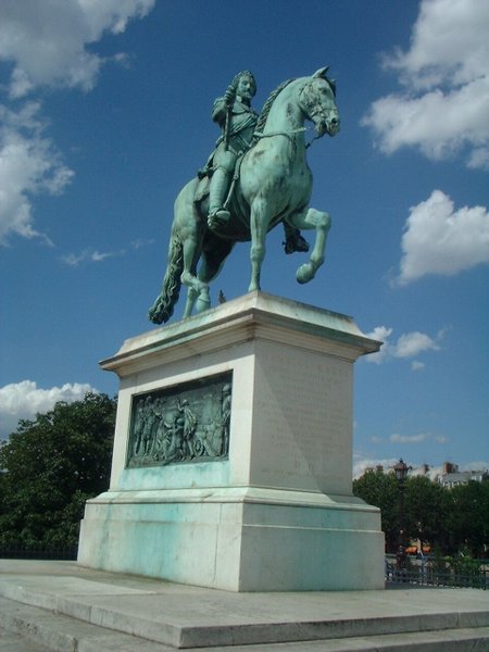 Fichier:Statue Henri IV Pont Neuf.jpg