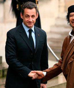 Fichier:Sarkozy kadhafi432.jpg