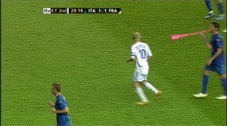 Fichier:Zidane et Materazzi vuvuzela.gif