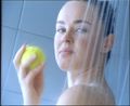 Martina Hingis sous la douche.jpg