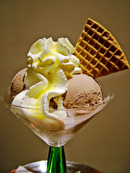 קובץ:Ice Cream dessert.jpg