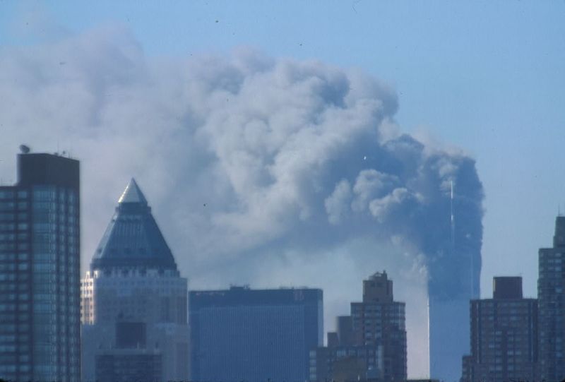 קובץ:WTC9-11.jpg