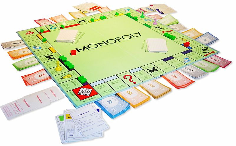 קובץ:German Monopoly board in the middle of a game.jpg