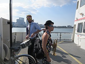 Crossing the Mississippi on the Algiers Ferry with a band, New Orleans 02.jpg