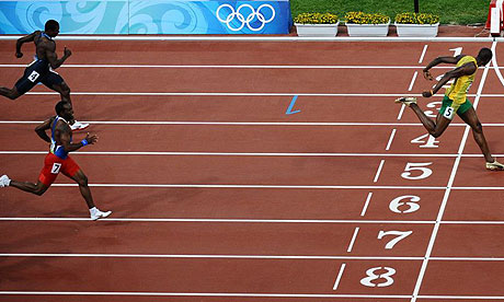 Archivo:Bolt corre.jpg