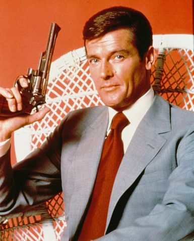 Archivo:Roger-Moore---James-Bond--C10102109.jpg