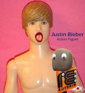 Archivo:Justin Bieber muñeco.jpg
