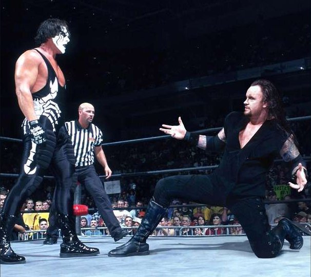 Archivo:Sting-undertaker.jpg