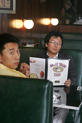 Archivo:Hiro y Ando en el café.jpg