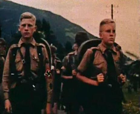 Archivo:Jovenes Hitlerianos.jpg