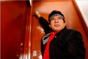 Archivo:Juanito-abriendo-puerta.jpg