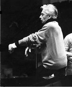 Archivo:Karajan bailando23.jpg