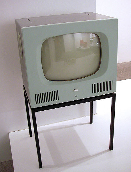 Archivo:Television antigua.jpg