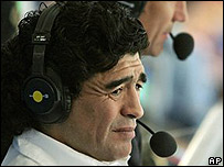 Archivo:Maradona Relator.jpg