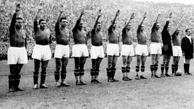 Archivo:Fútbol fascista.jpg