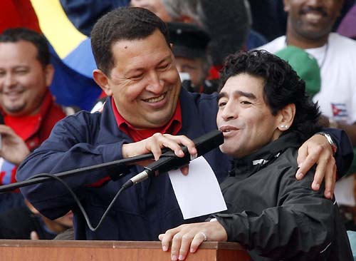 Archivo:Chavez maradona.jpg