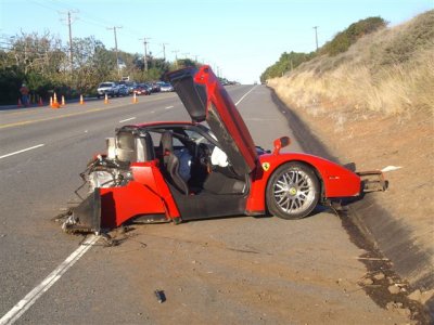 Archivo:Ferrari-crash.jpg