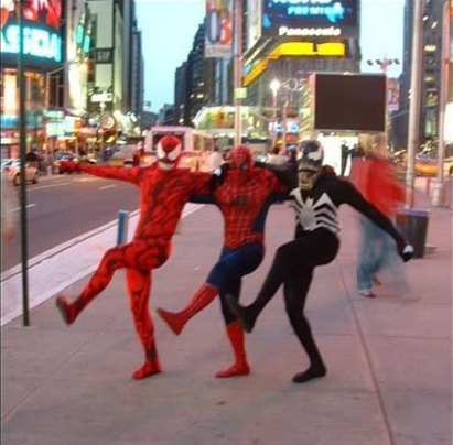 Archivo:Funny-picture-spiderman-venom.jpg