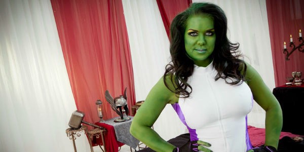 Archivo:Chyna-she-hulk.jpg