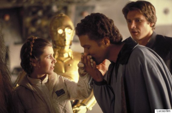 Archivo:Lando-ligando-con-Leia.jpg