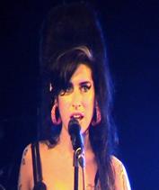 Archivo:Amy Winehouse.jpg
