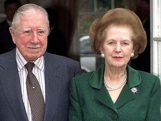 Archivo:Thatcher Pinochet.jpg