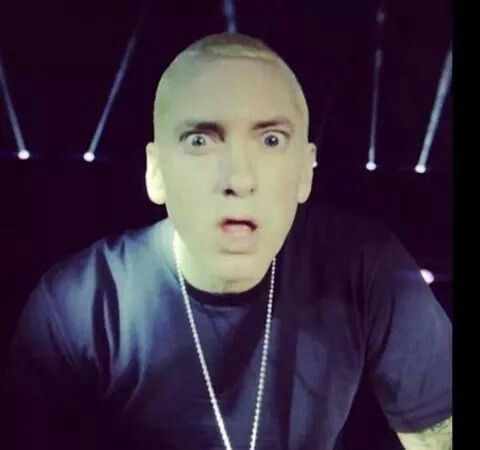 Archivo:Eminem sorpresa.jpg
