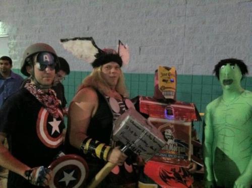 Archivo:Avengers cosplay.jpg