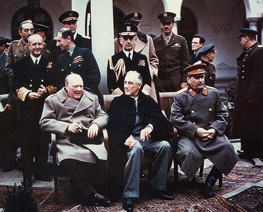 Archivo:Churchill Roosevelt Stalin - Convención de Yalta (1945).jpg