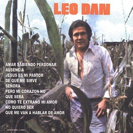 Archivo:Leo Dan con blusa.jpg