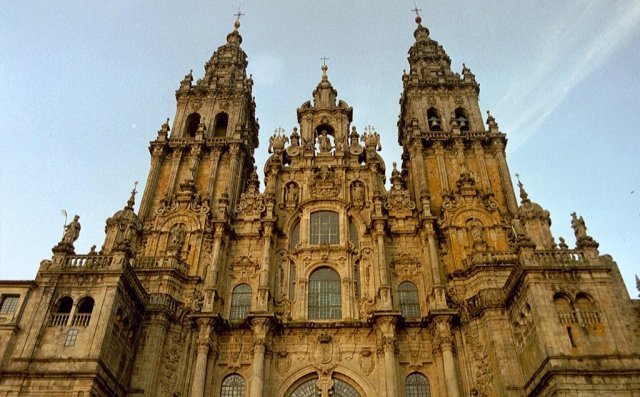 Archivo:Catedral-de-santiago.jpg