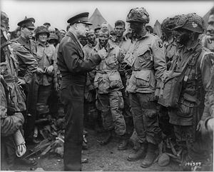 Archivo:Eisenhower guerra.jpg
