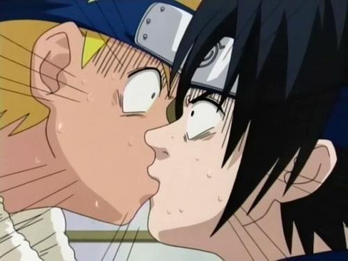 Archivo:Naruto besa a Sasuke x accidente.jpg