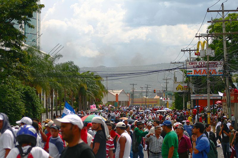 Archivo:800px-2009 Honduras political crisis 11.jpg