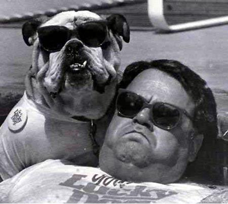 Archivo:Perro y su dueño.jpg