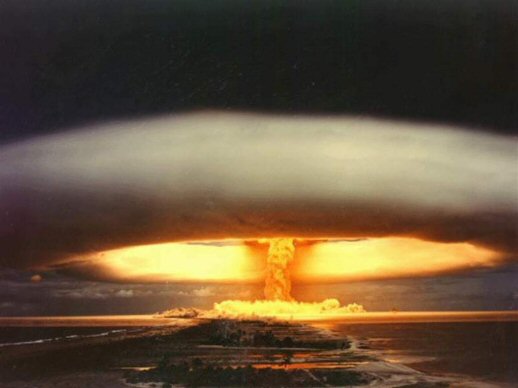 Archivo:151bomba atomica.jpg