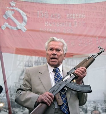 Archivo:Kalashnikov.jpg