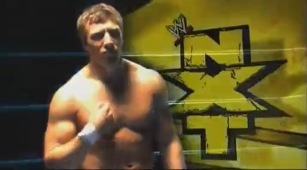 Archivo:Daniel-Bryan-NXT.png
